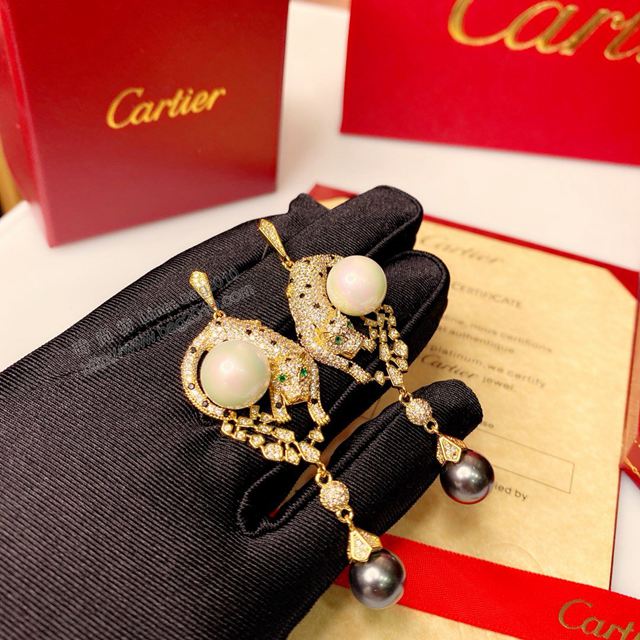 Cartier首飾 卡地亞豹子珍珠鑲鑽耳環 Cartier圓形耳釘  zgk1453